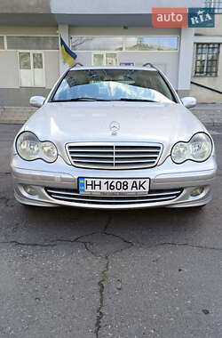 Универсал Mercedes-Benz C-Class 2004 в 