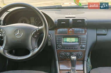Универсал Mercedes-Benz C-Class 2004 в 