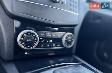Универсал Mercedes-Benz C-Class 2011 в 