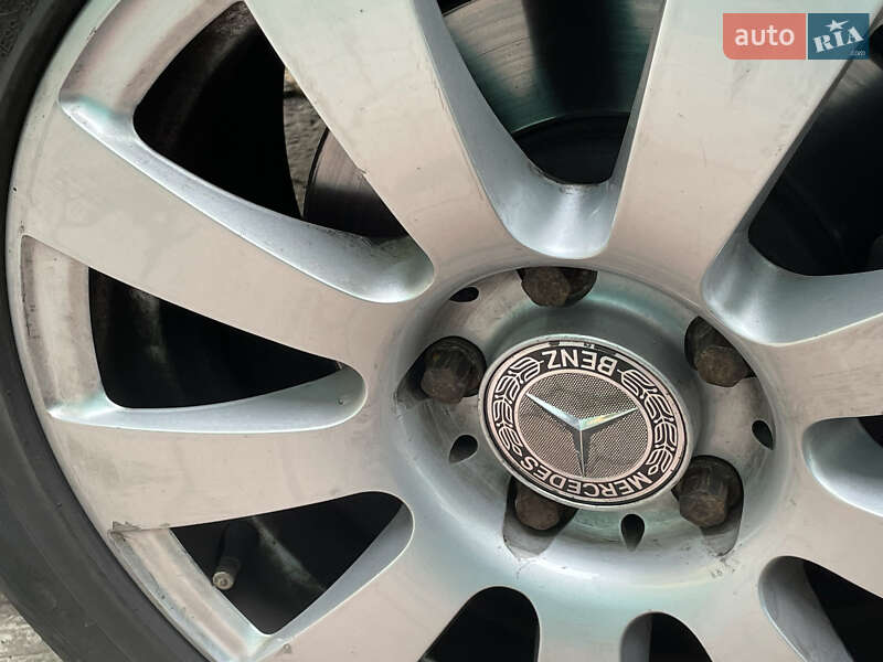 Універсал Mercedes-Benz C-Class 2010 в Дніпрі