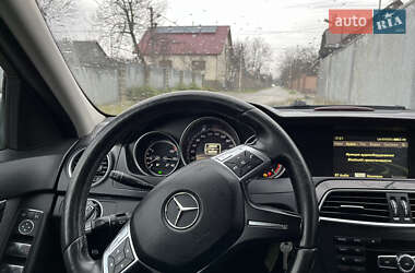 Універсал Mercedes-Benz C-Class 2011 в 