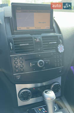 Седан Mercedes-Benz C-Class 2008 в 