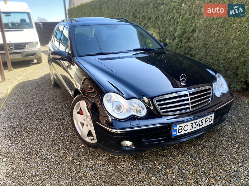 Универсал Mercedes-Benz C-Class 2004 в Львове
