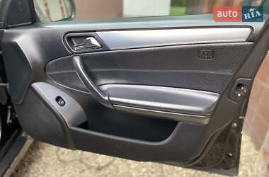Универсал Mercedes-Benz C-Class 2004 в 