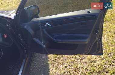 Седан Mercedes-Benz C-Class 2005 в 