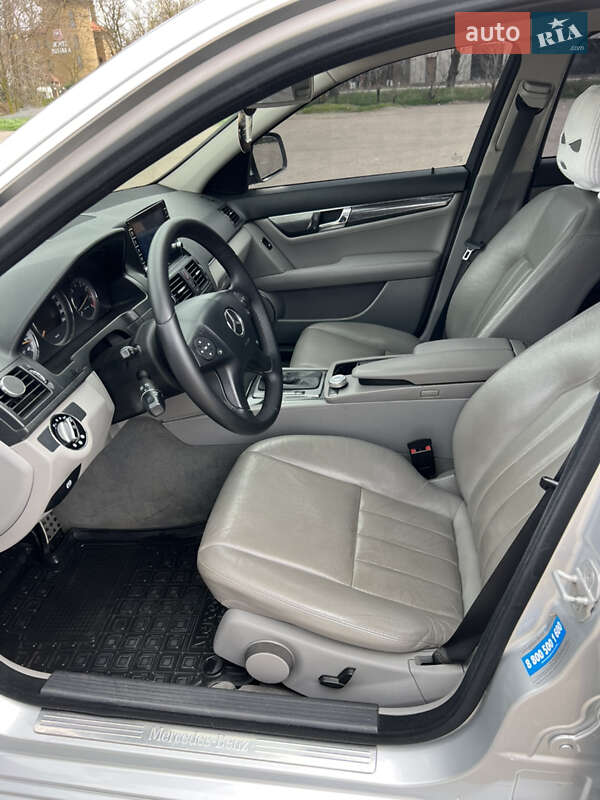 Седан Mercedes-Benz C-Class 2008 в Одессе