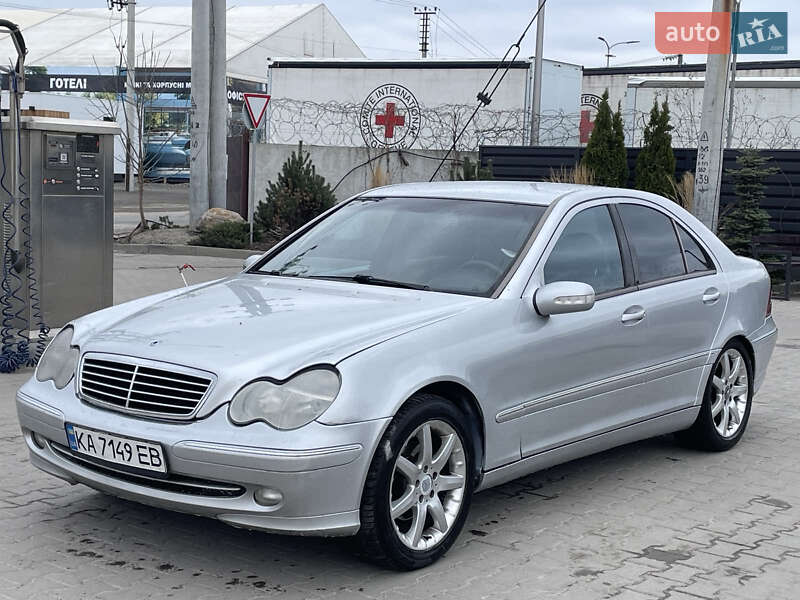 Седан Mercedes-Benz C-Class 2000 в 