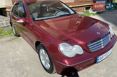 Седан Mercedes-Benz C-Class 2002 в 