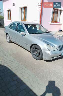 Седан Mercedes-Benz C-Class 2001 в 