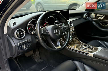 Седан Mercedes-Benz C-Class 2017 в 