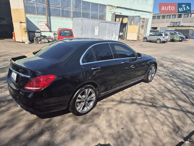 Седан Mercedes-Benz C-Class 2018 в Києві