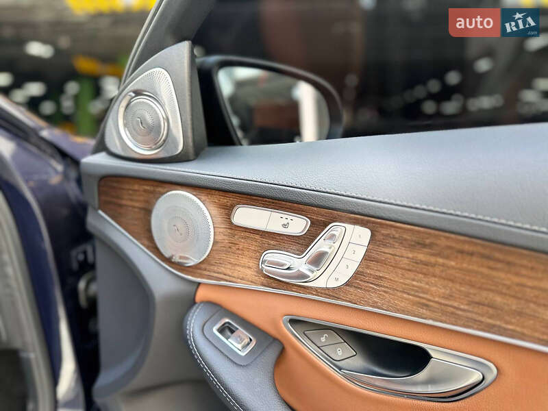 Седан Mercedes-Benz C-Class 2019 в Киеве