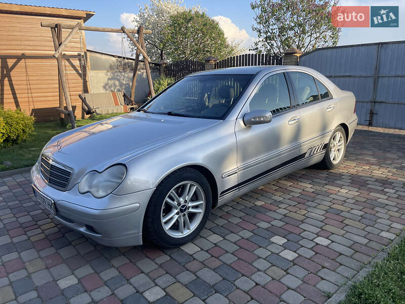 Mercedes-Benz C-Class 2002
