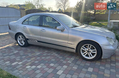 Седан Mercedes-Benz C-Class 2002 в 