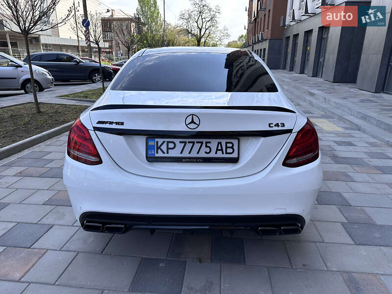 Седан Mercedes-Benz C-Class 2017 в Дніпрі