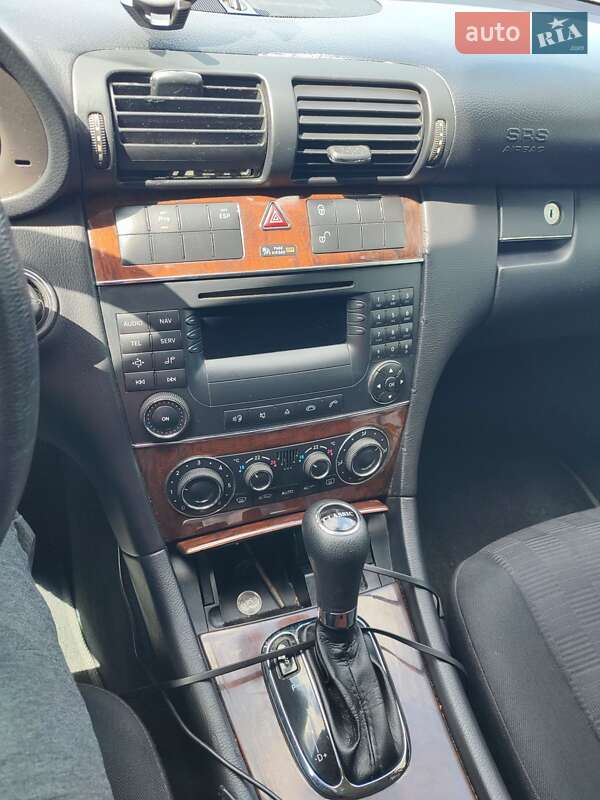 Универсал Mercedes-Benz C-Class 2004 в Сарнах