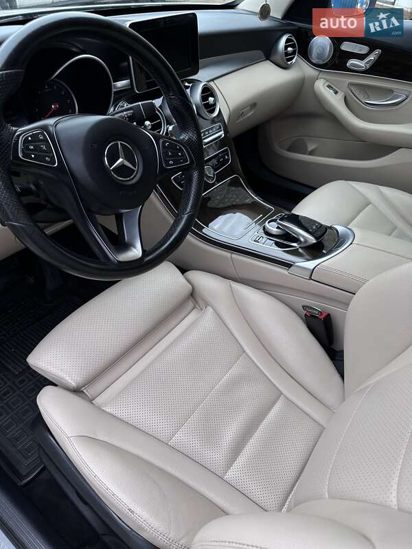 Седан Mercedes-Benz C-Class 2015 в Южноукраїнську