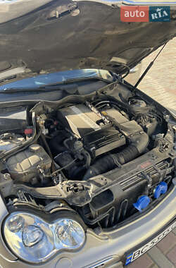 Седан Mercedes-Benz C-Class 2004 в 