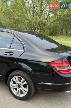 Седан Mercedes-Benz C-Class 2009 в 