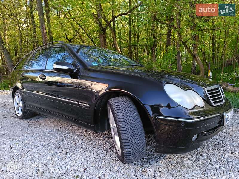 Универсал Mercedes-Benz C-Class 2003 в Тернополе