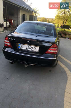 Седан Mercedes-Benz C-Class 2005 в 