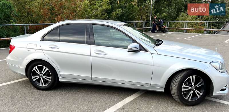 Седан Mercedes-Benz C-Class 2014 в Києві