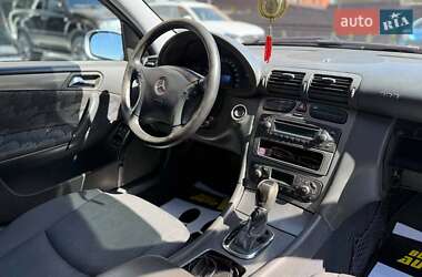 Универсал Mercedes-Benz C-Class 2004 в 