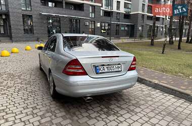 Седан Mercedes-Benz C-Class 2006 в 
