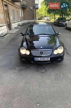 Купе Mercedes-Benz C-Class 2001 в 