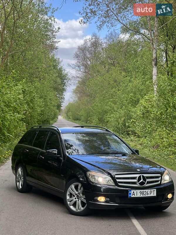 Універсал Mercedes-Benz C-Class 2009 в 