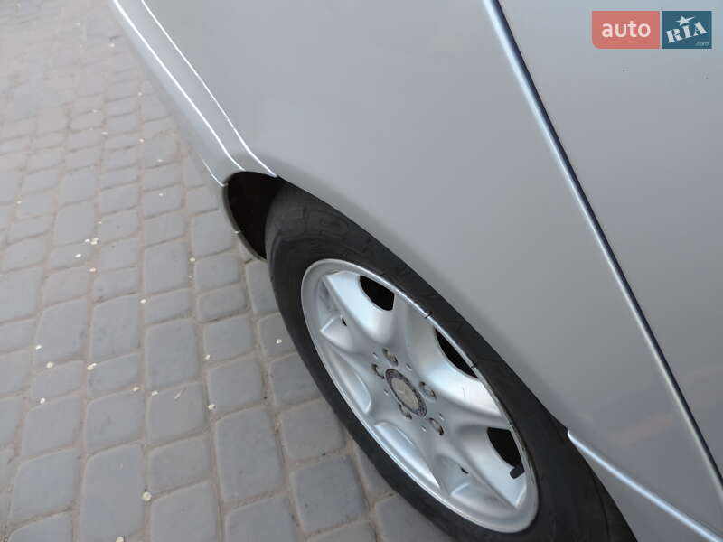 Седан Mercedes-Benz C-Class 2002 в Кривом Роге