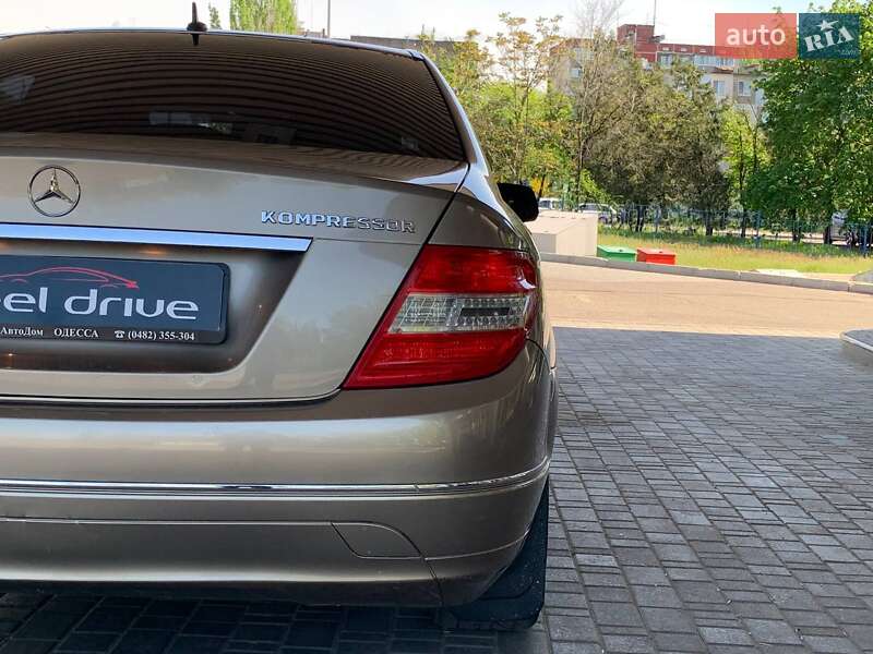 Седан Mercedes-Benz C-Class 2007 в Миколаєві