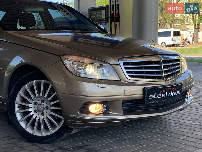 Седан Mercedes-Benz C-Class 2007 в Миколаєві