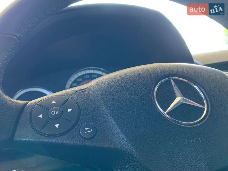 Седан Mercedes-Benz C-Class 2007 в Миколаєві