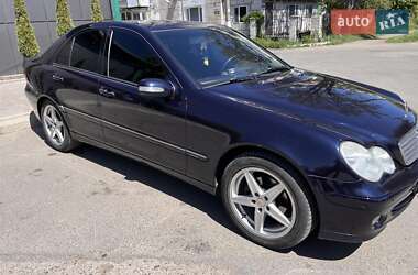 Седан Mercedes-Benz C-Class 2004 в 
