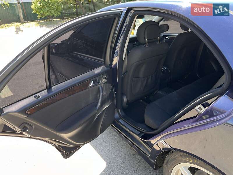 Седан Mercedes-Benz C-Class 2004 в Подільську