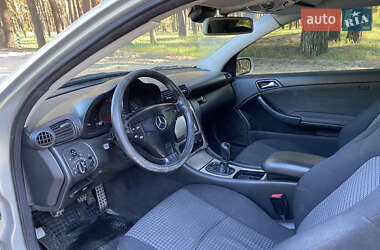 Купе Mercedes-Benz C-Class 2002 в 
