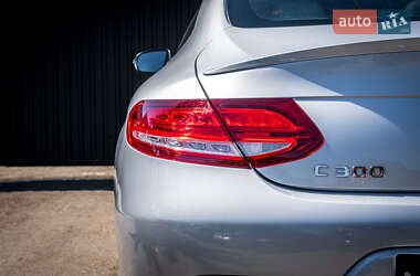 Купе Mercedes-Benz C-Class 2018 в 