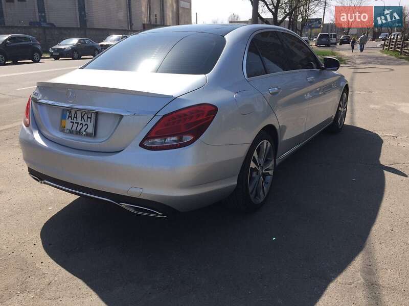 Седан Mercedes-Benz C-Class 2015 в Киеве