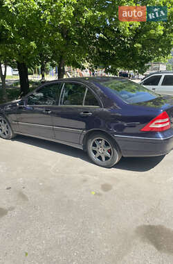 Седан Mercedes-Benz C-Class 2000 в 