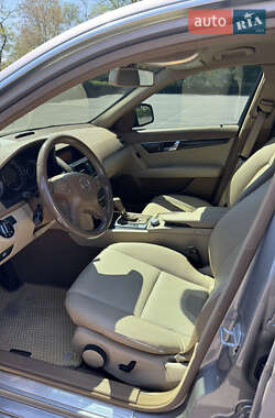 Седан Mercedes-Benz C-Class 2007 в 