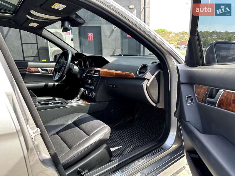 Седан Mercedes-Benz C-Class 2012 в Лубнах фото 17 Седан Mercedes-Benz C-Class 2012 в Лубнах