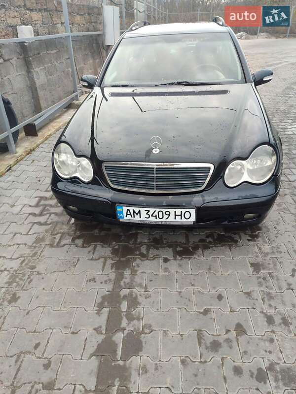Универсал Mercedes-Benz C-Class 2002 в 