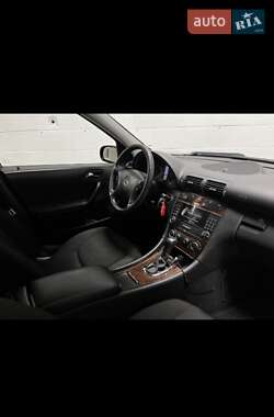 Седан Mercedes-Benz C-Class 2006 в 