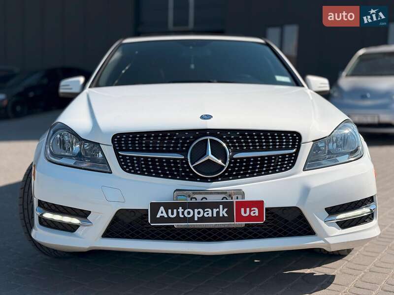 Седан Mercedes-Benz C-Class 2012 в Львове