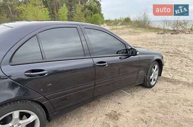 Седан Mercedes-Benz C-Class 2005 в 