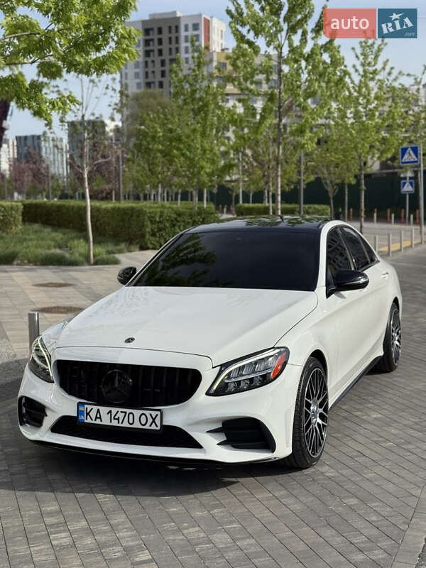 Mercedes-Benz C-Class 2019