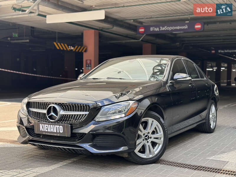 Седан Mercedes-Benz C-Class 2015 в 