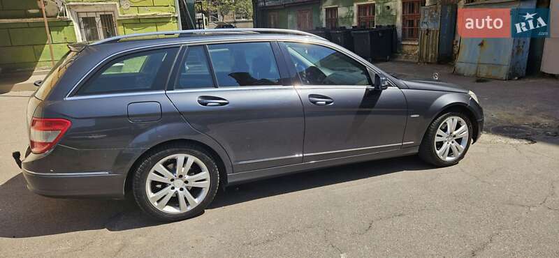Универсал Mercedes-Benz C-Class 2010 в Одессе фото 3 Универсал Mercedes-Benz C-Class 2010 в Одессе