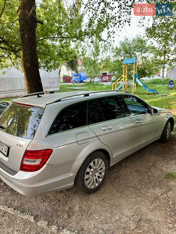 Универсал Mercedes-Benz C-Class 2012 в Ужгороде